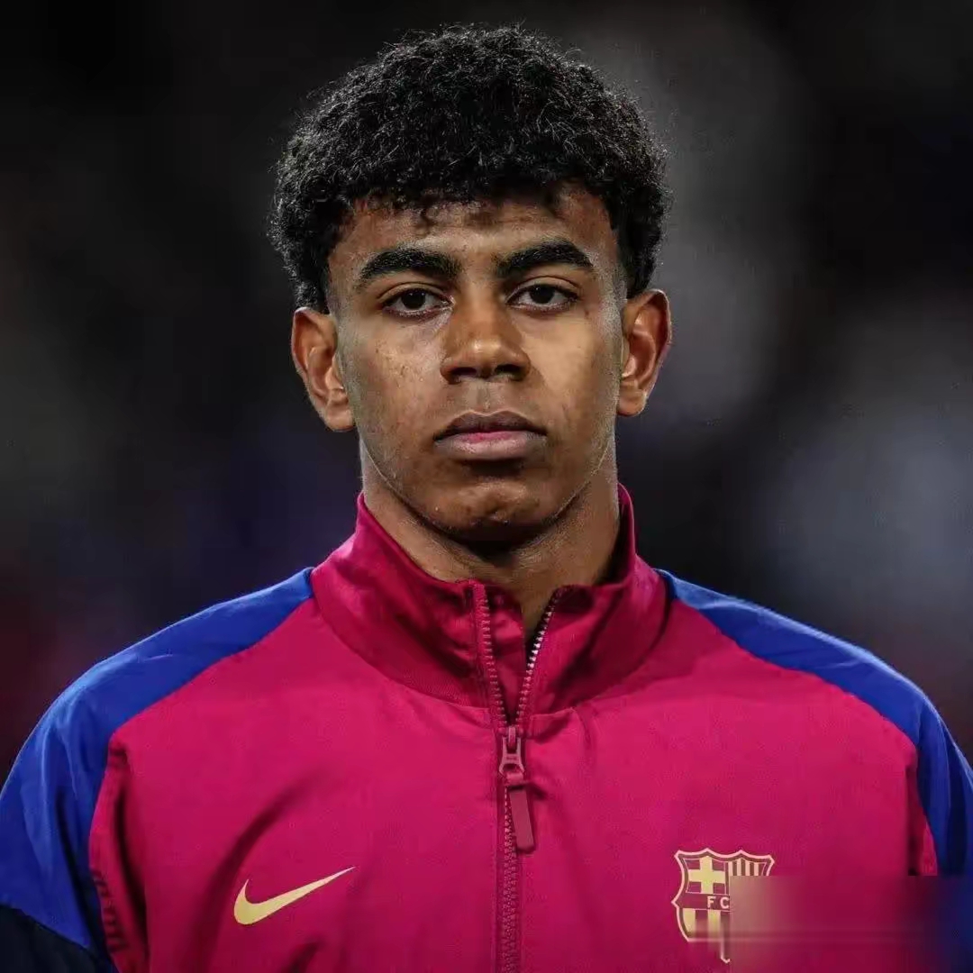 包含巴黎圣日耳曼核心球员被曝转会传闻，引球迷热议，你的准备北京评论.的词条